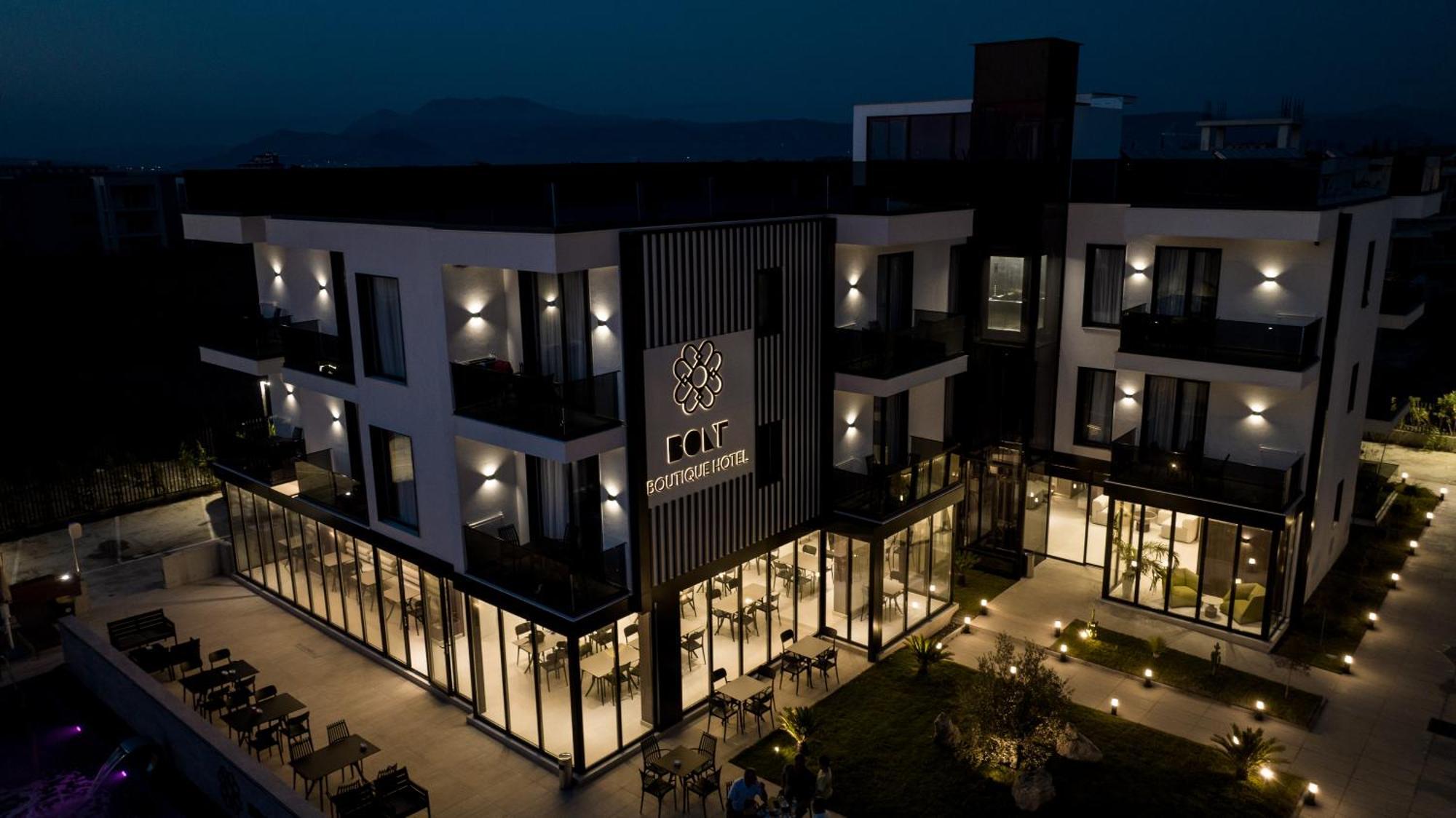 Bolt Boutique Hotel Лежа Экстерьер фото