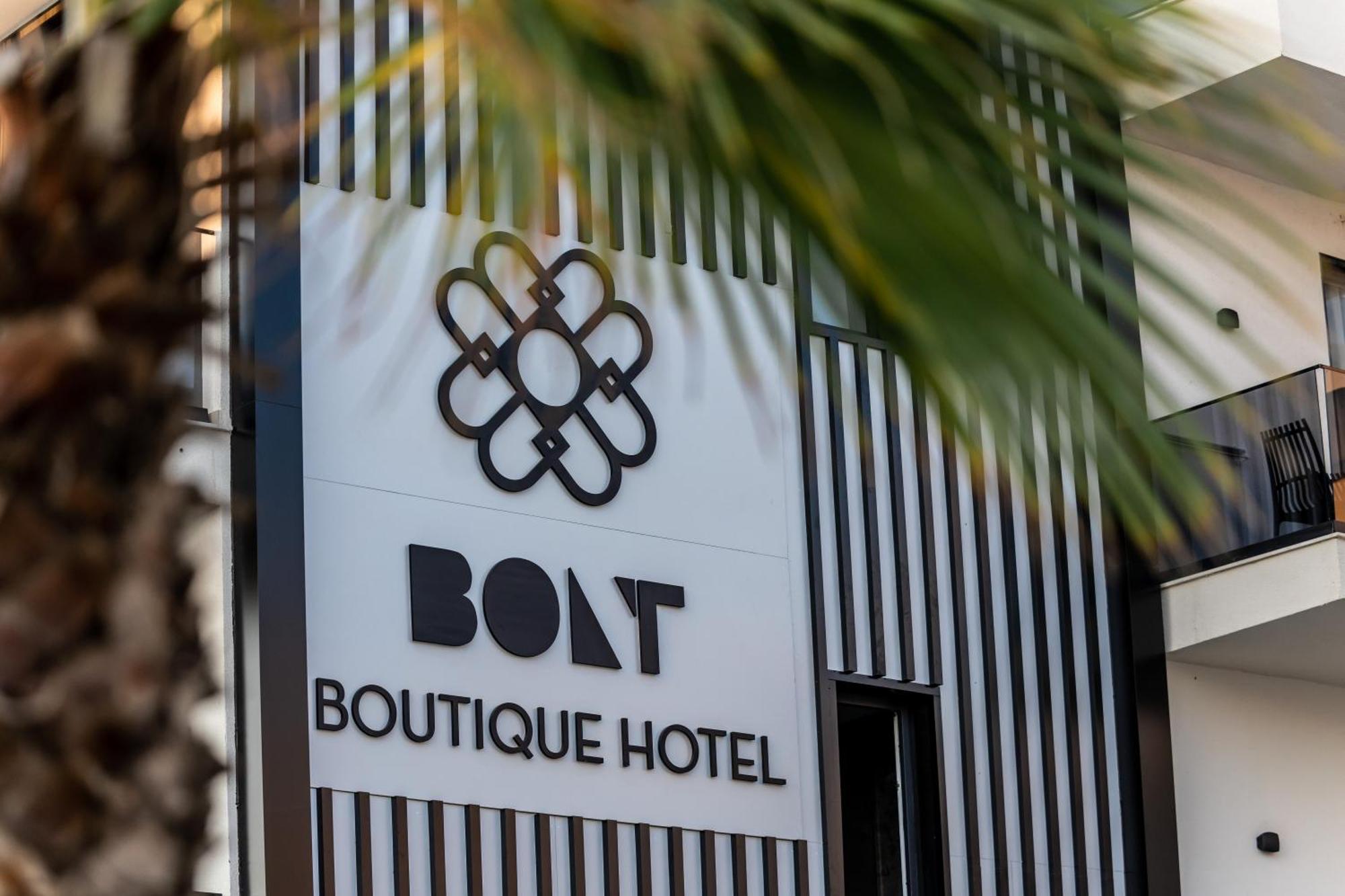 Bolt Boutique Hotel Лежа Экстерьер фото